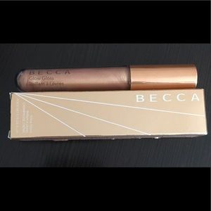 BECCA Glow Gloss color ( Champagne Creme)